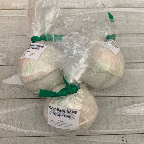 Set of 3 luxury bath bombs coconut lime - Picture 1 of 1